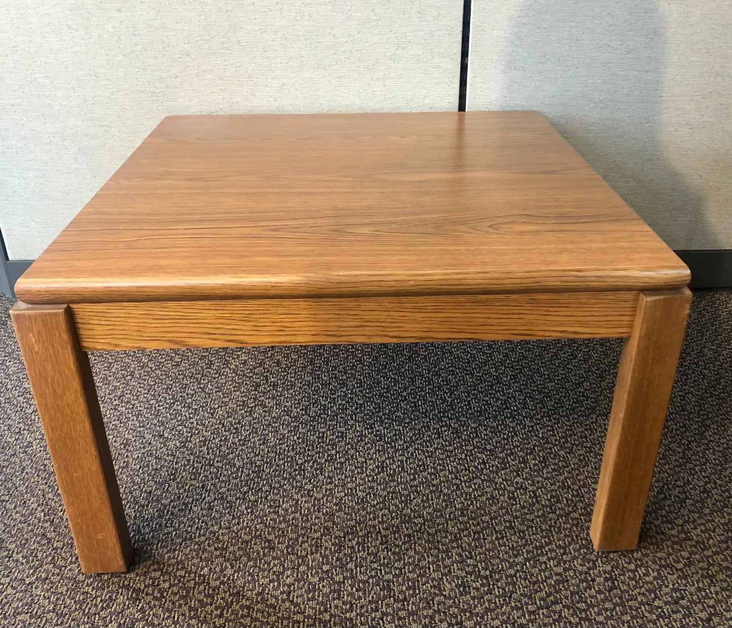 Used 27"W x 27"D End Table - Oak Laminate